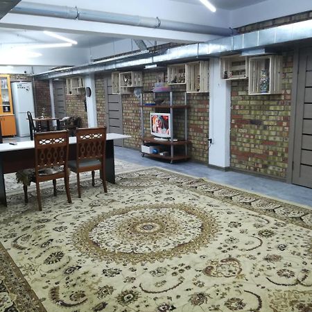 Family Hostel Ałma Ata Zewnętrze zdjęcie