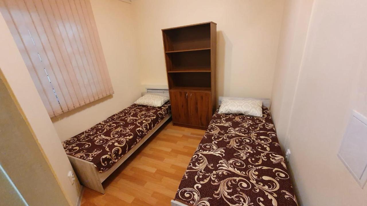 Family Hostel Ałma Ata Zewnętrze zdjęcie